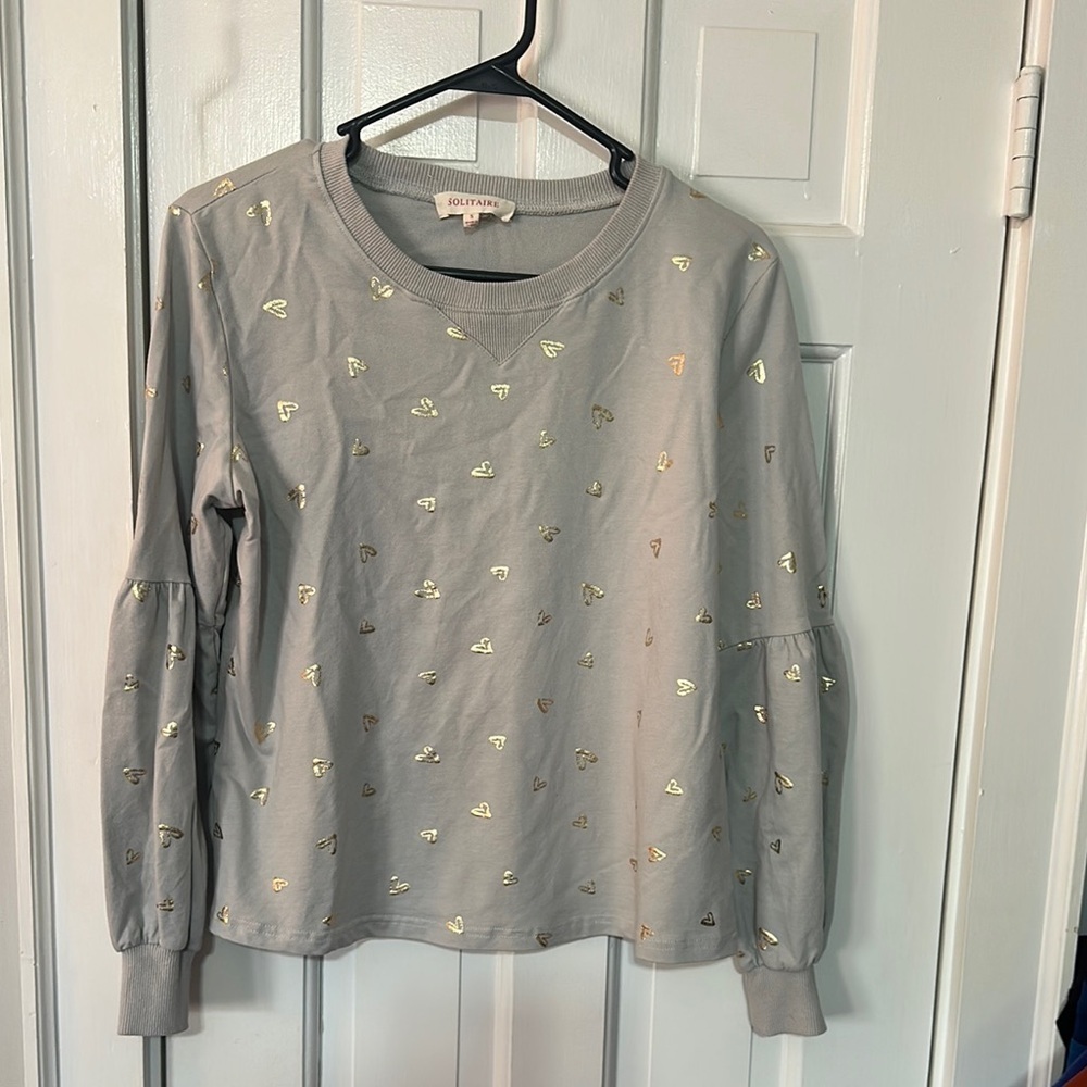 Solitaire Gray with gold heart sweatshirt size small